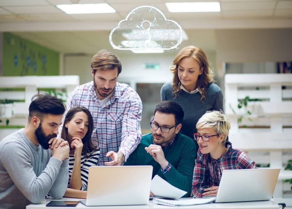 Software Personalizzati 3 Gestione centralizzata di dati e comunicazione interna